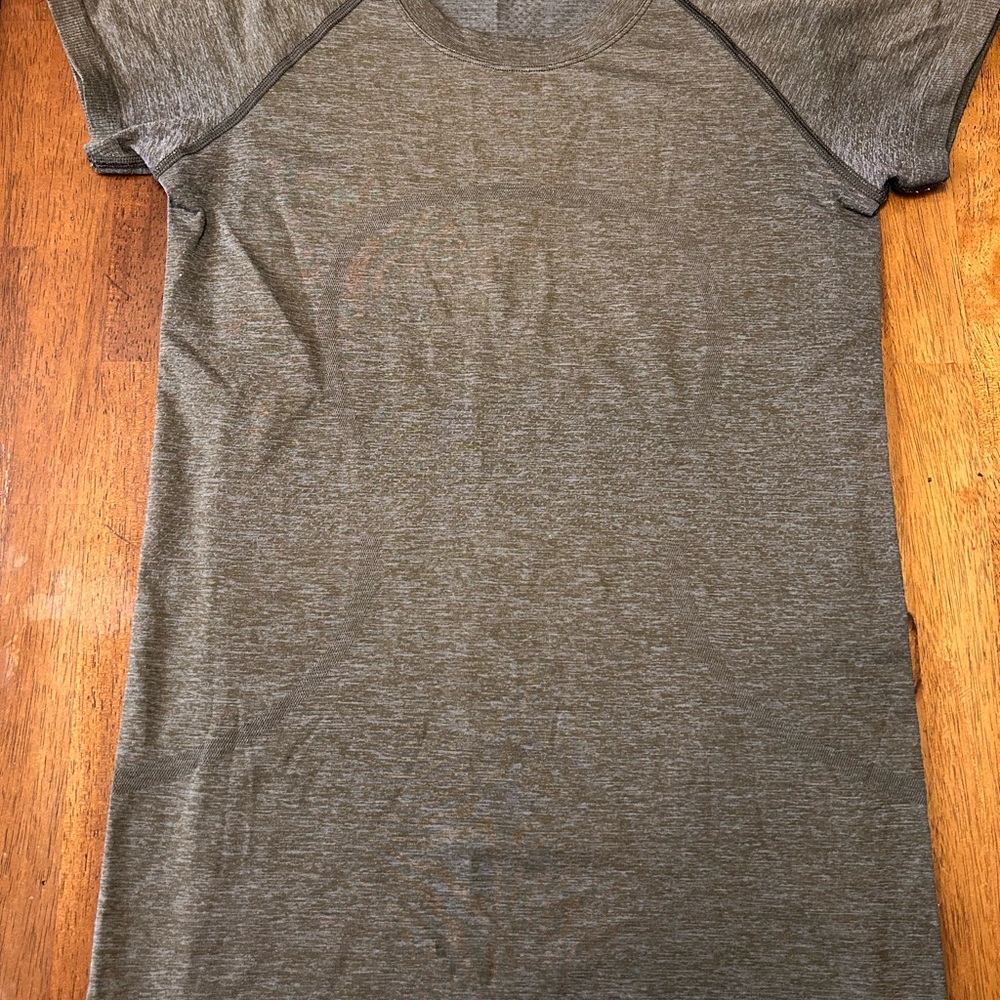 lululemon athletica Olive Tee